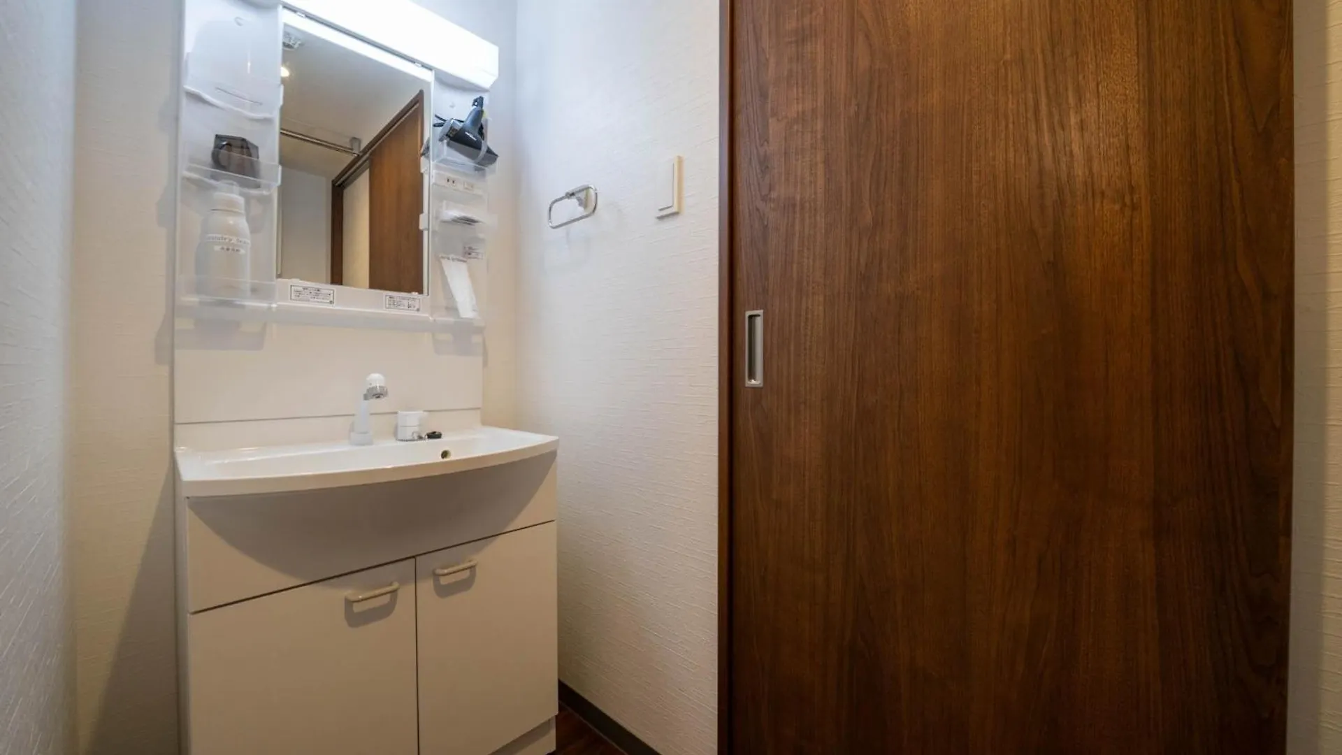 Hotel Ludicent717 - Vacation Stay 08147V Toyohira